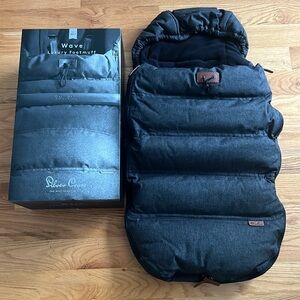NIB $150 Silver Cross Wave Footmuff, Granite